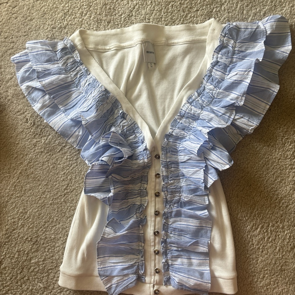 Maeve ruffle sleeve top- size small